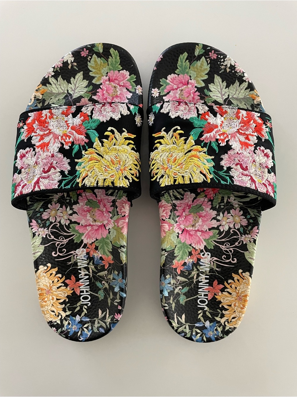 Johnny Was Embroidered Flowers Black Slide Sandal Women's Size 7